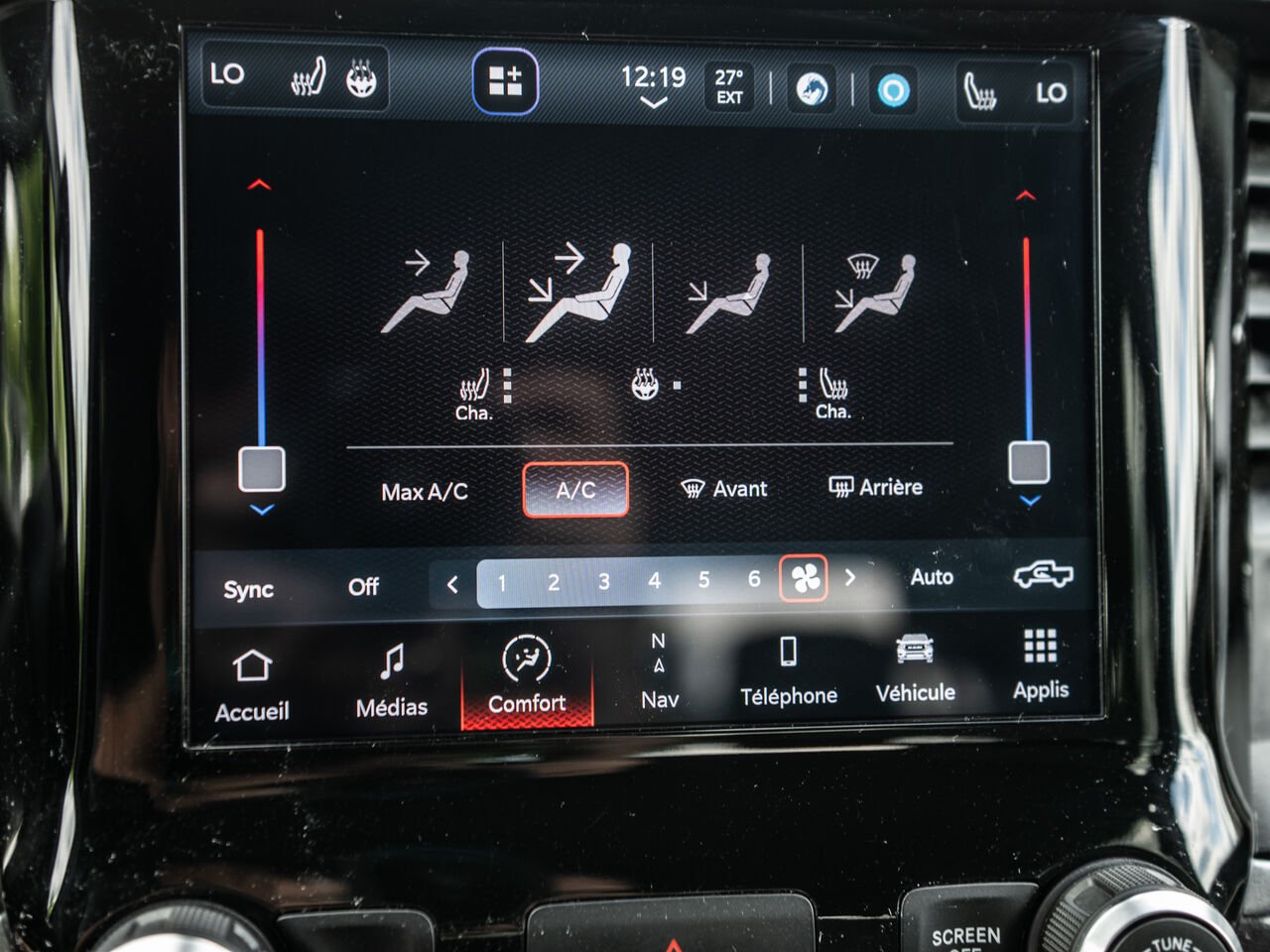 2023 Ram 2500 Grey Sainte-Julienne - photo #20