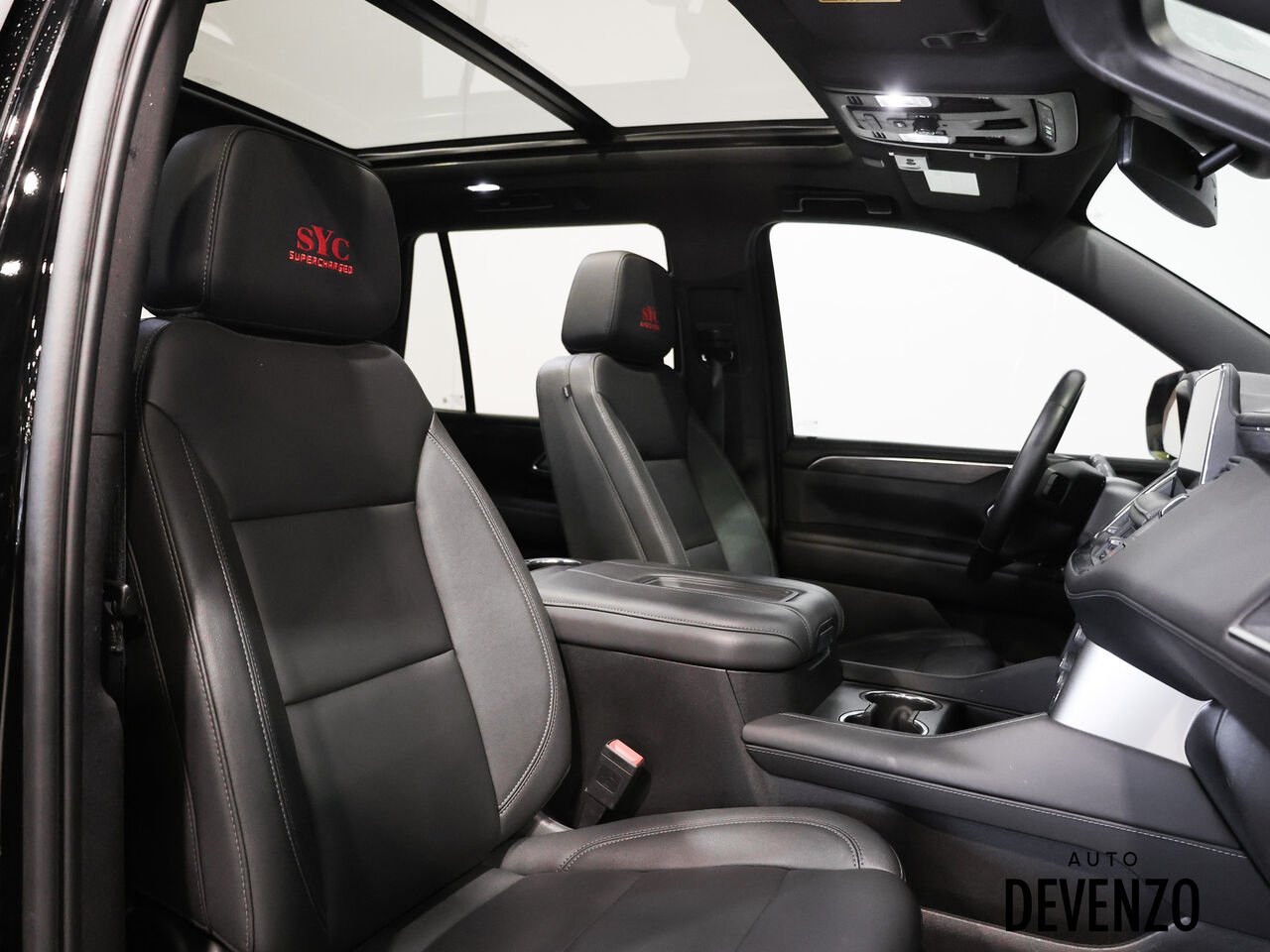 2024 Chevrolet Tahoe Black Saint-Eustache - photo #8