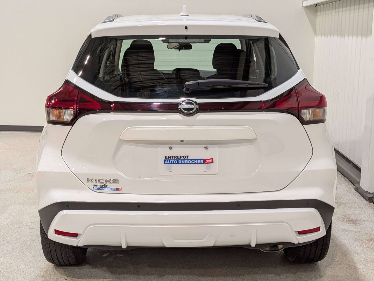 Nissan Kicks Play SV FWD 2025 Blanc Mirabel - photo #5