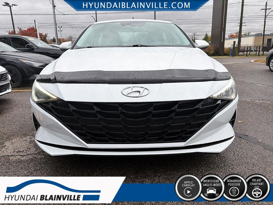 2023 Hyundai Elantra Preferred IVT avec ensemble technologie White