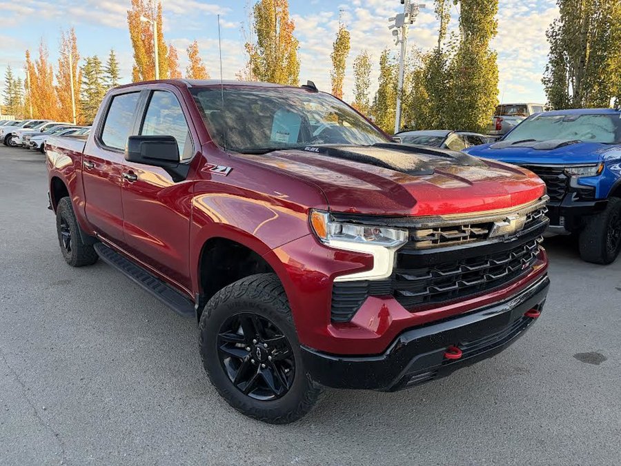 2024 Chevrolet Silverado 1500 LT Trail Boss 6.2L | Heated Seats Red