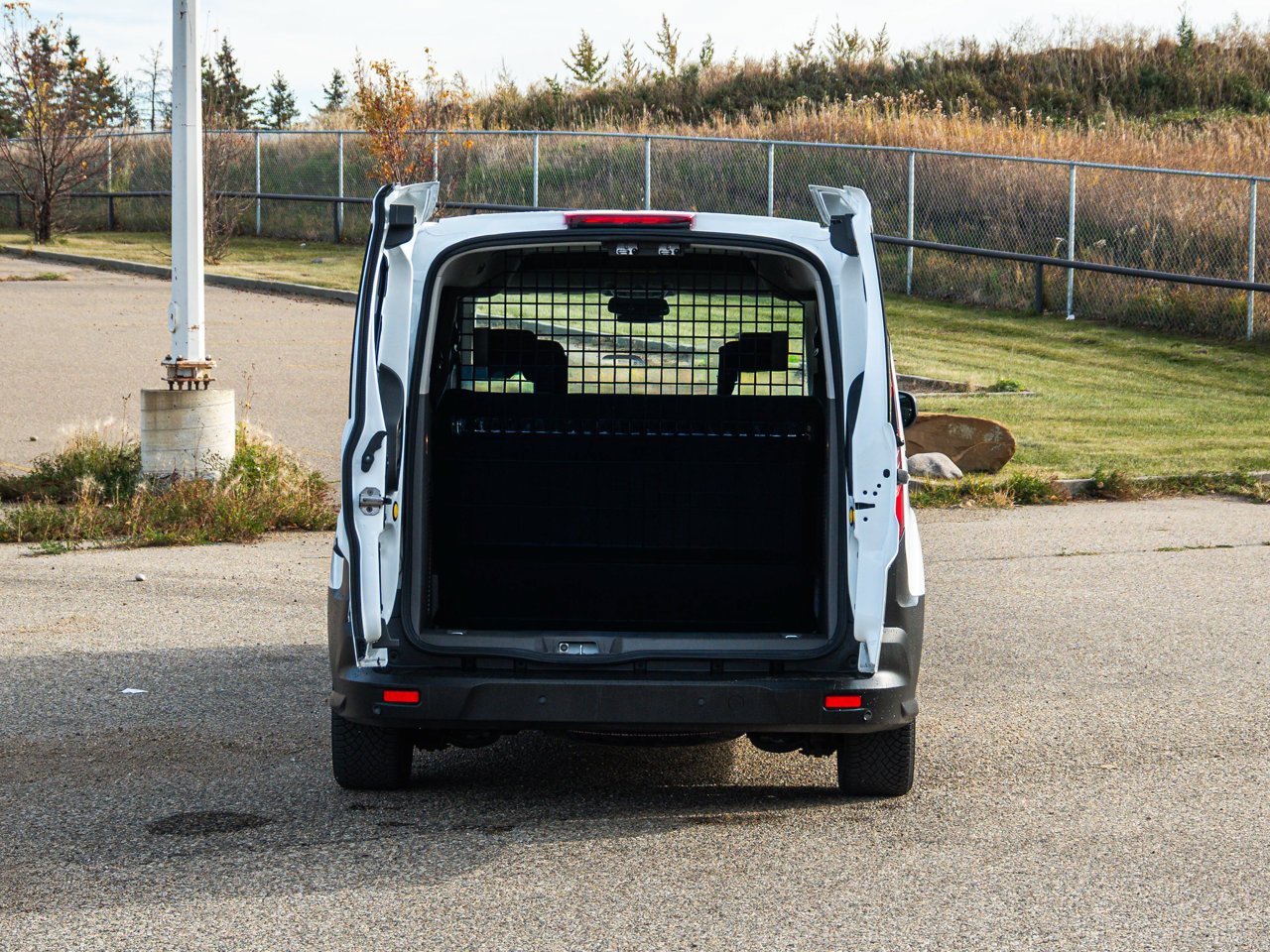 2020 Ford Transit Connect Wagon XL w/Dual Sliding Doors White Sherwood Park - photo #15