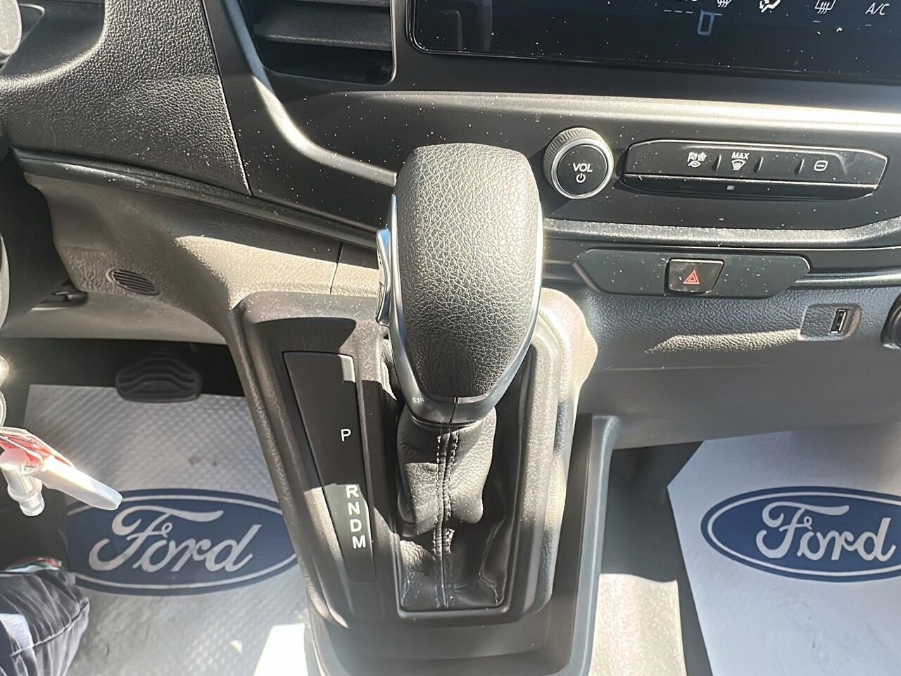 2024 Ford Transit fourgon utilitaire White Rouyn-Noranda - photo #10