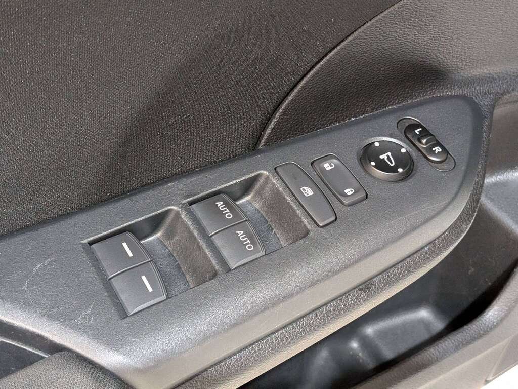 2019 Honda Civic Hatchback Sport Manual White Val-David - photo #33