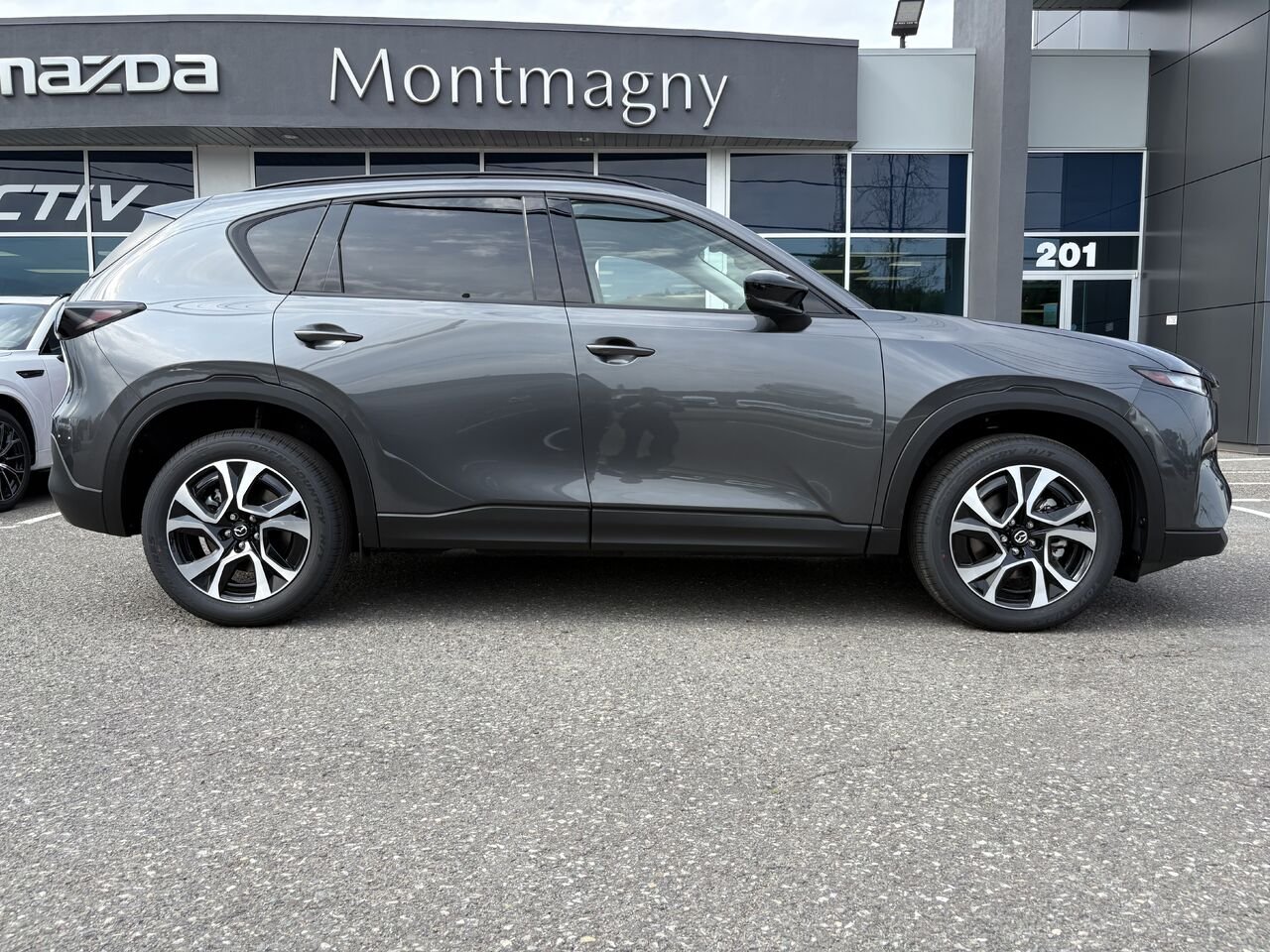 MAZDA CX-5 GS TI 2026 Gris mécanique métallisé Montmagny - photo #2