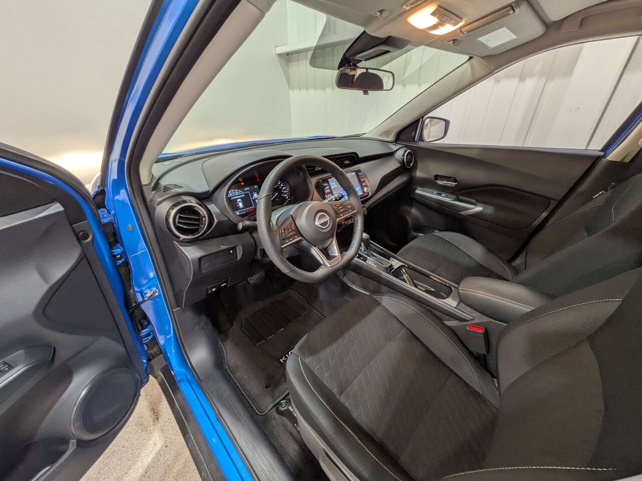 2024 Nissan Kicks SV FWD Blue Val-David - photo #9
