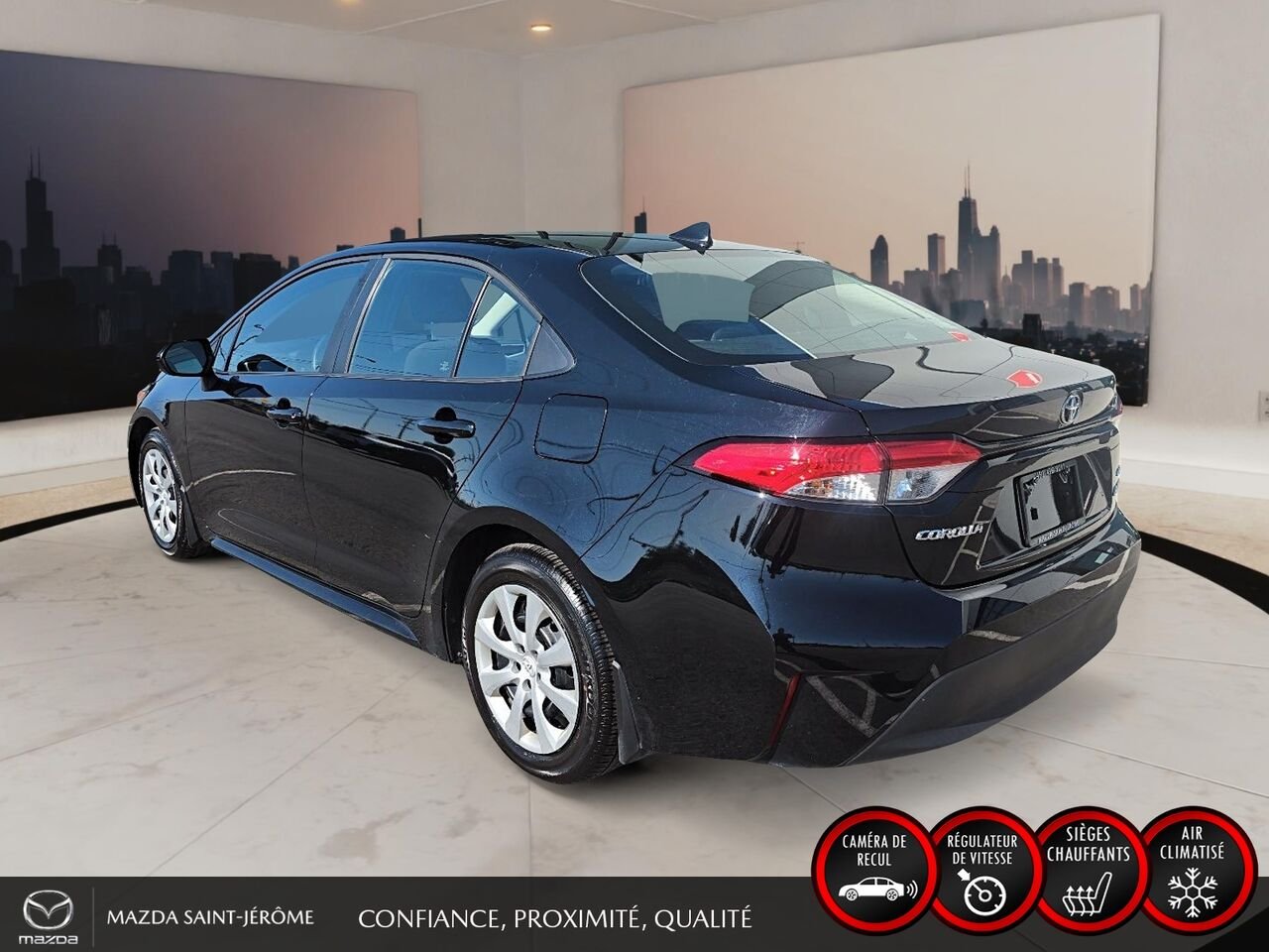 Toyota Corolla 2023 Noir Ste-Agathe des Monts - photo #8