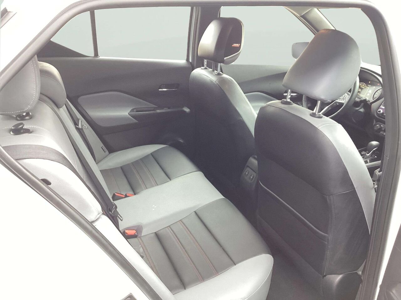 2024 NISSAN KICKS SR SR TA White Gatineau - photo #18