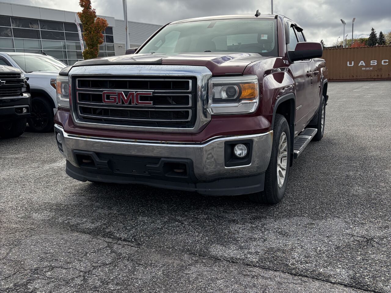 Red (ROUGE SON) 2014 GMC Sierra 1500 Pickup Truck Four-Wheel Drive Automatic