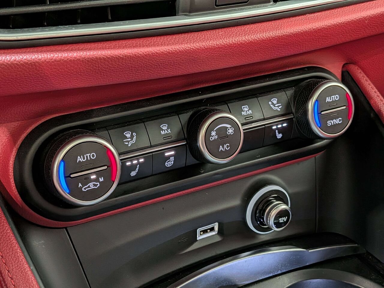 2020 Alfa Romeo Stelvio AWD Black Val-David - photo #25