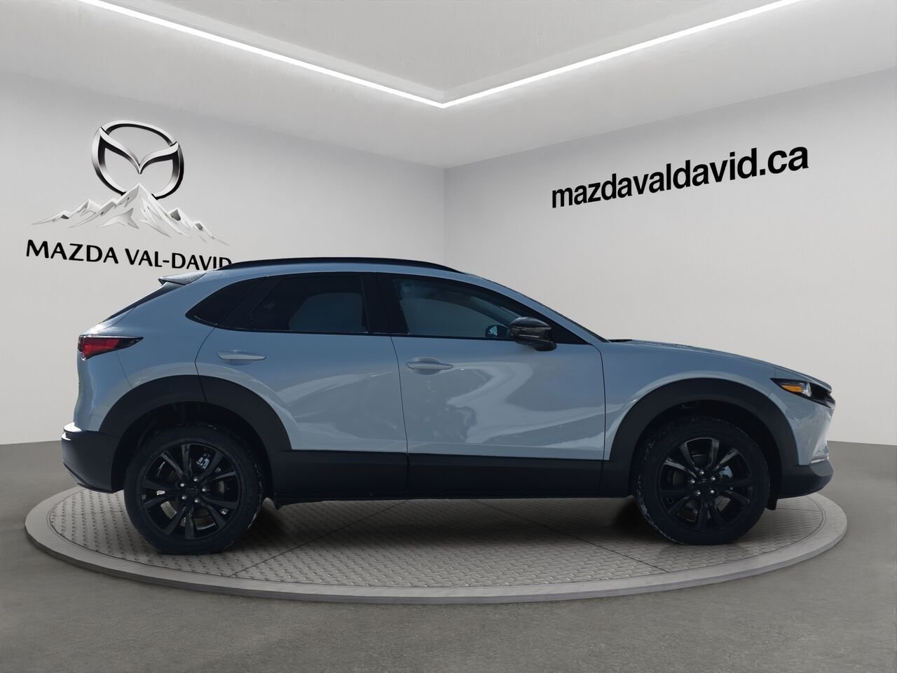 2026 Mazda CX-30 GT turbo, awd, toit ouvrant, Écran 360 degré, Navigation, chargeur sans fil pour cellulaire Aero Grey Metallic Val-David - photo #3
