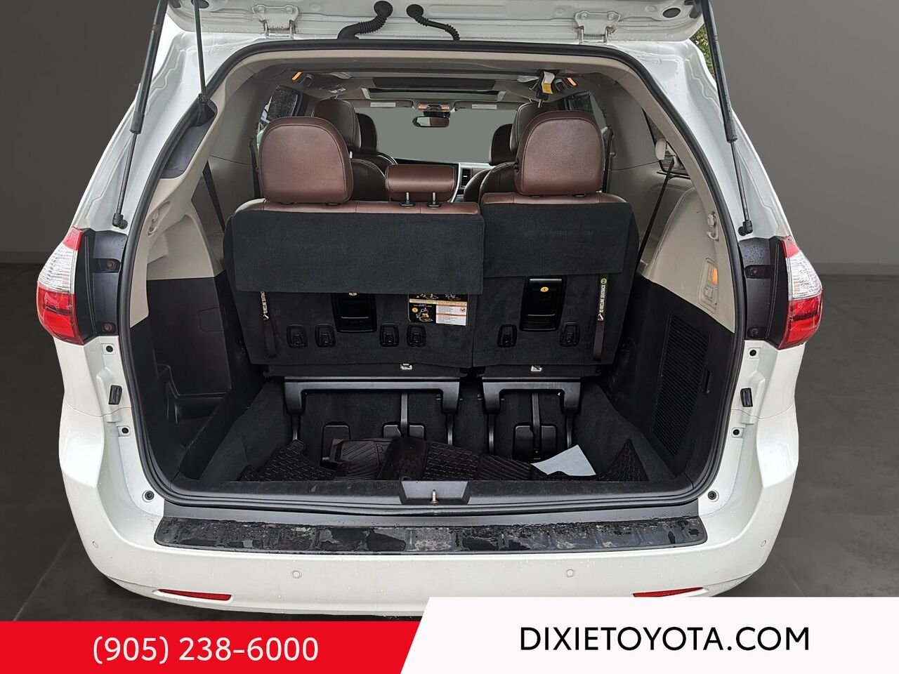 2020 Toyota Sienna LIMITED AWD / CLEAN CARFAX / HEATED SEATS / MOONROOF / ALLOY WHEELS / REAR DVD PLAYER White Mississauga - photo #22