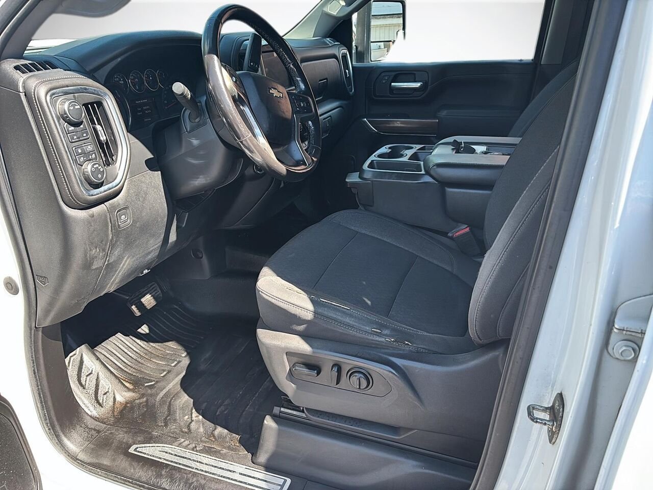 2020 CHEVROLET SILVERADO 2500 LT White Saint-Hyacinthe - photo #6