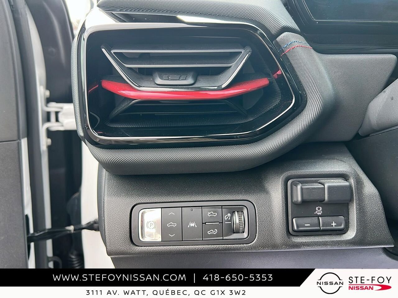 2024 Chevrolet Silverado EV RST CREW CAB autonomie 700km White Ste-Foy - photo #15