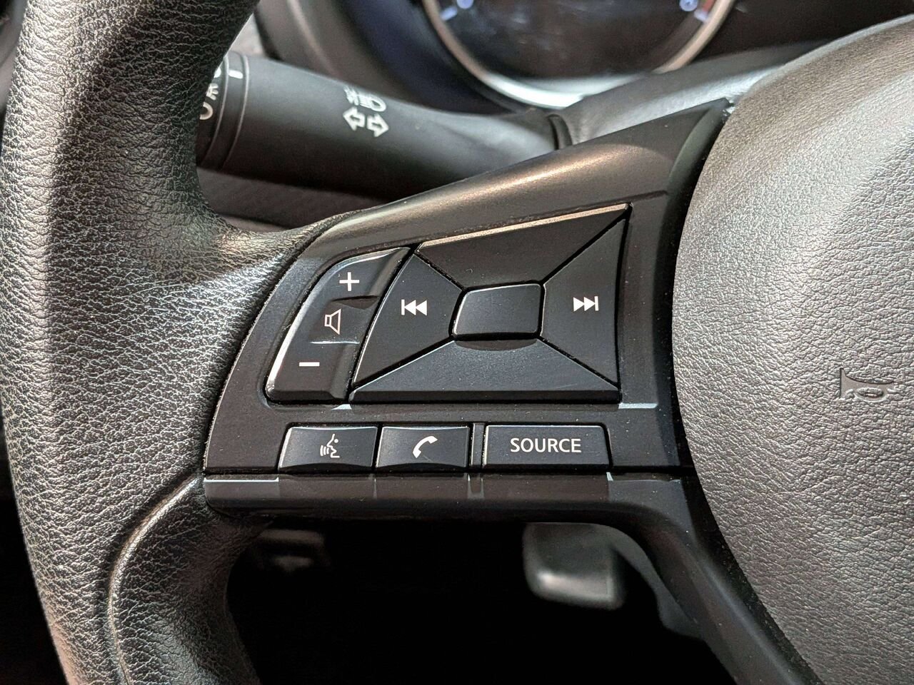 2024 Nissan Kicks S FWD Black Val-David - photo #14