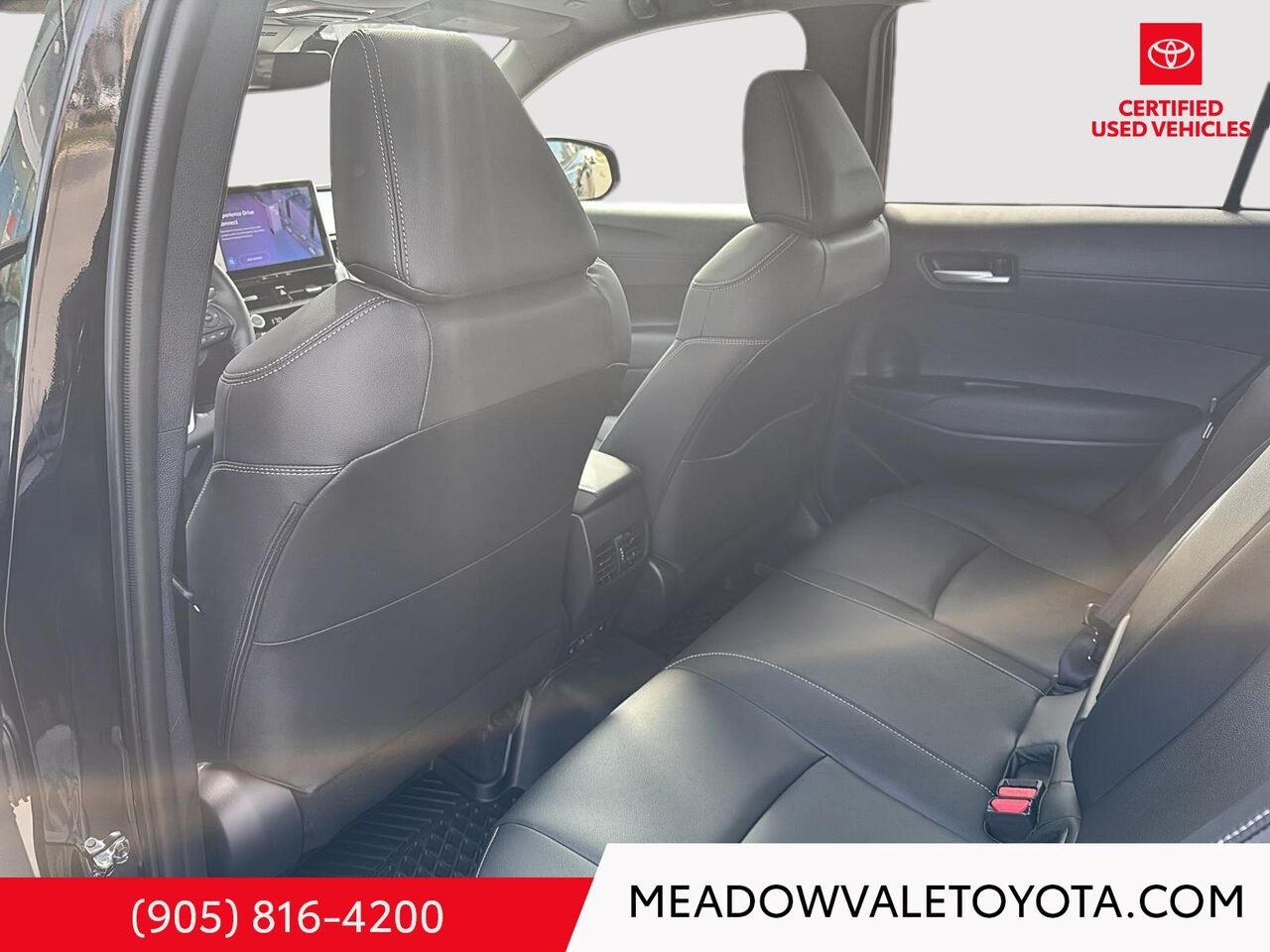 2026 Toyota Corolla Cross Top of the line Corolla Cross. Low Km's and comes with dash camera and cargo liner Black Mississauga - photo #21
