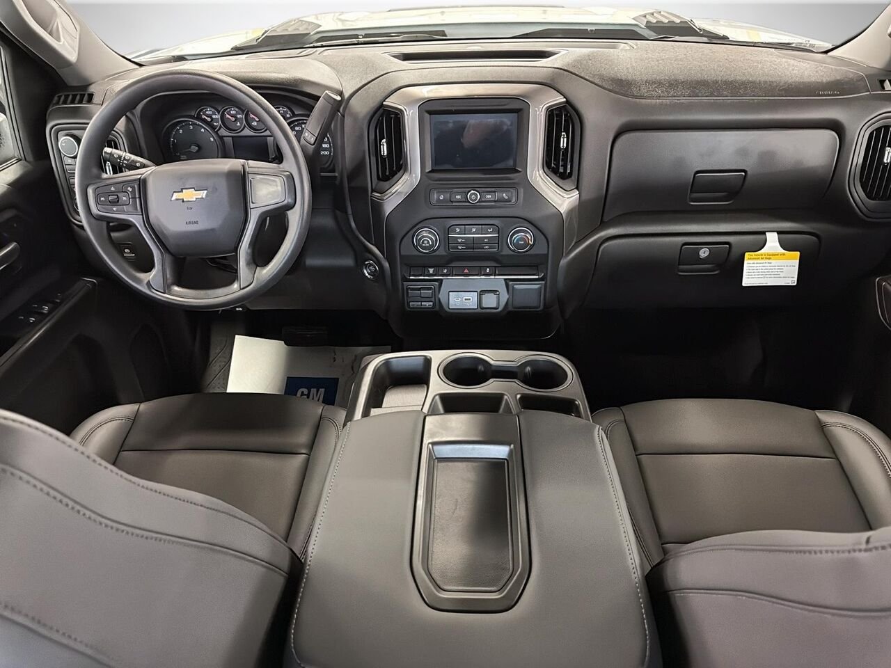 Chevrolet Silverado 2500HD WT cabine multiplace 4RM 159 po 2026 BLANC SOMMET Saint-Hyacinthe - photo #8