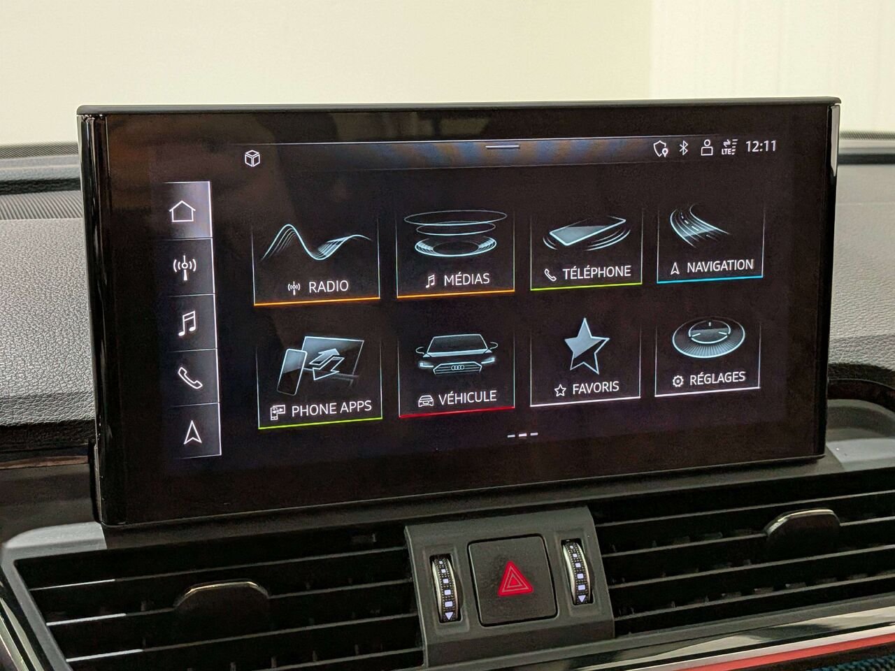 2022 Audi SQ5 Progressiv 3.0 TFSI quattro Black Val-David - photo #22