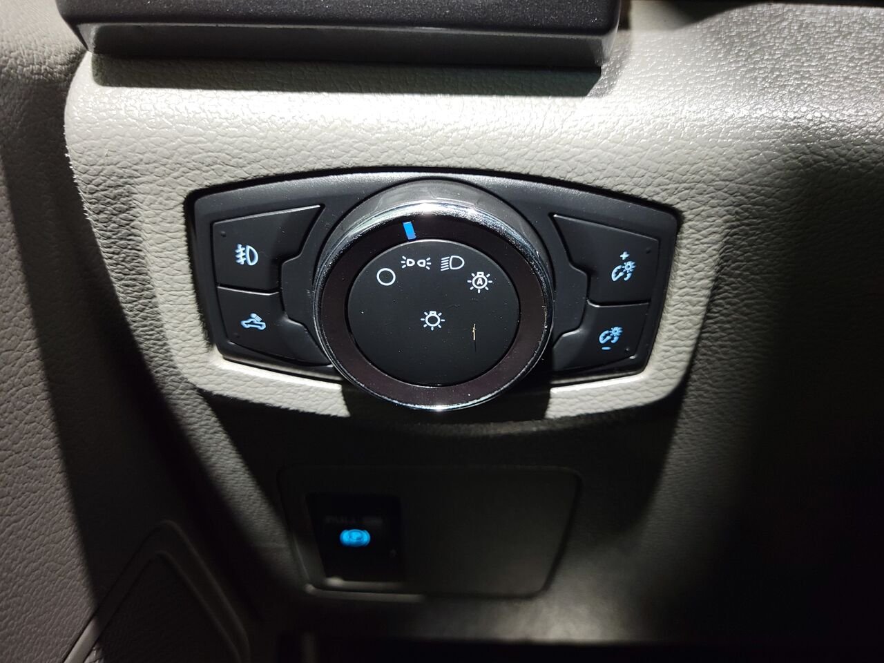 2019 Ford F-150 Red  - photo #17