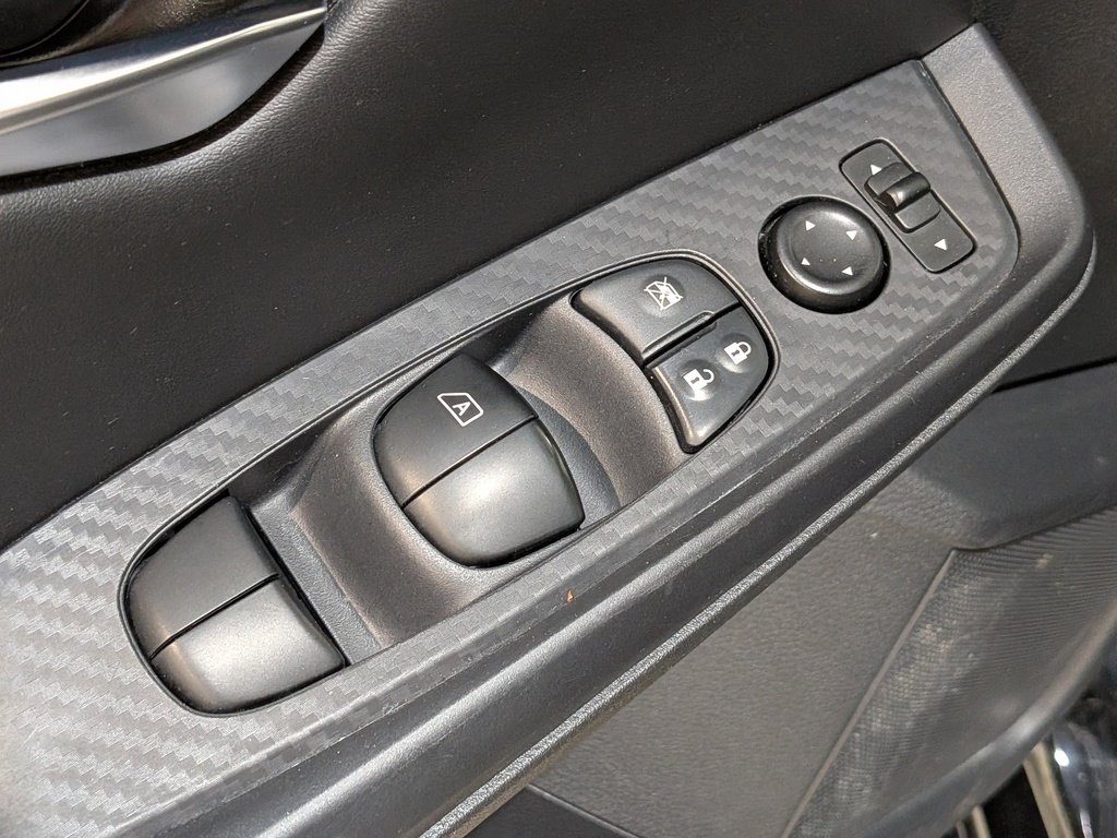 2021 Nissan Sentra SV CVT Black Val-David - photo #31