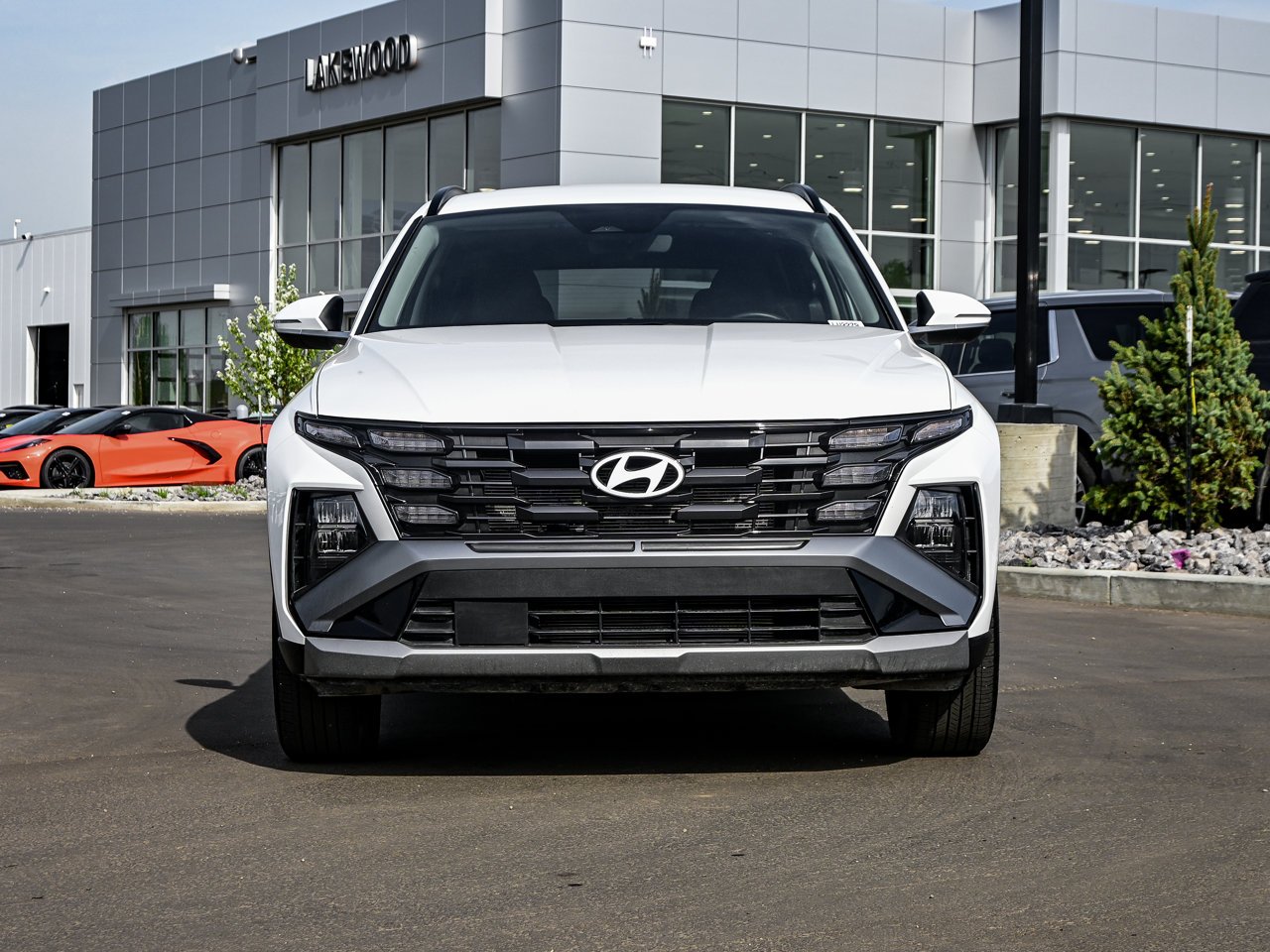 2025 Hyundai Tucson Preferred AWD White Sherwood Park - photo #2
