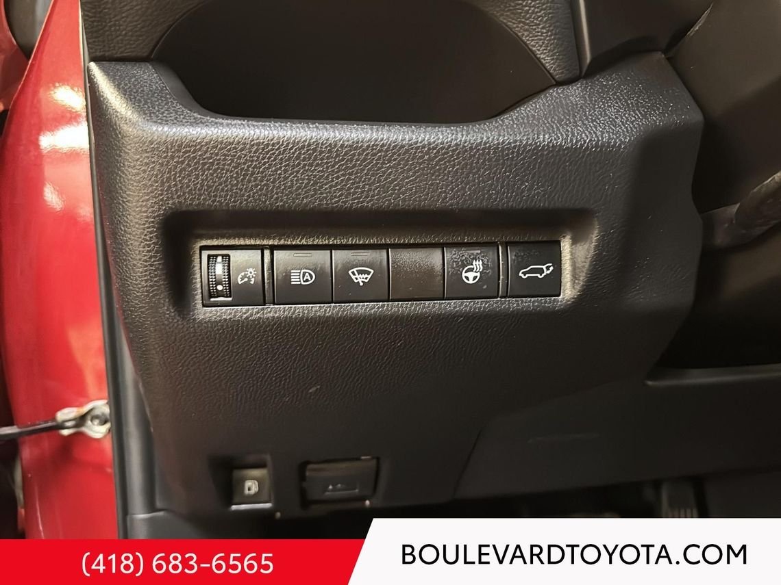 2022 Toyota RAV4 99566A-110 | XLE Hybride Red Québec - photo #26