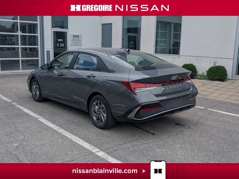 2025 Hyundai Elantra Grey Laval - photo #7