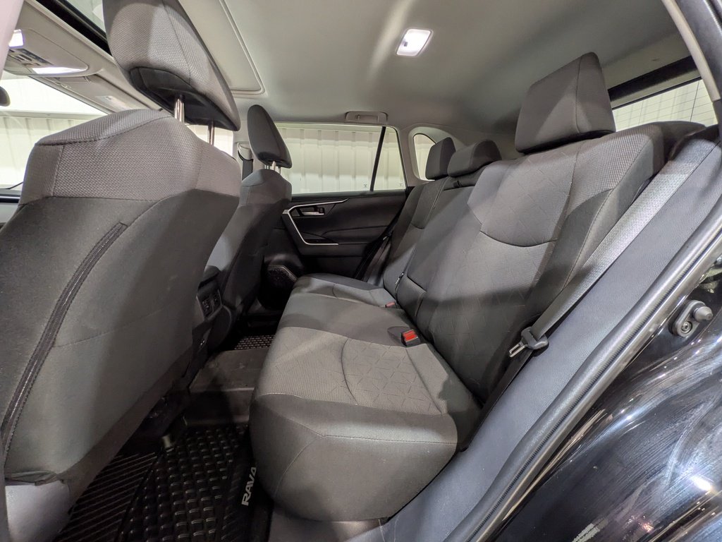 Toyota RAV4 XLE AWD 2024 Gris Val-David - photo #12
