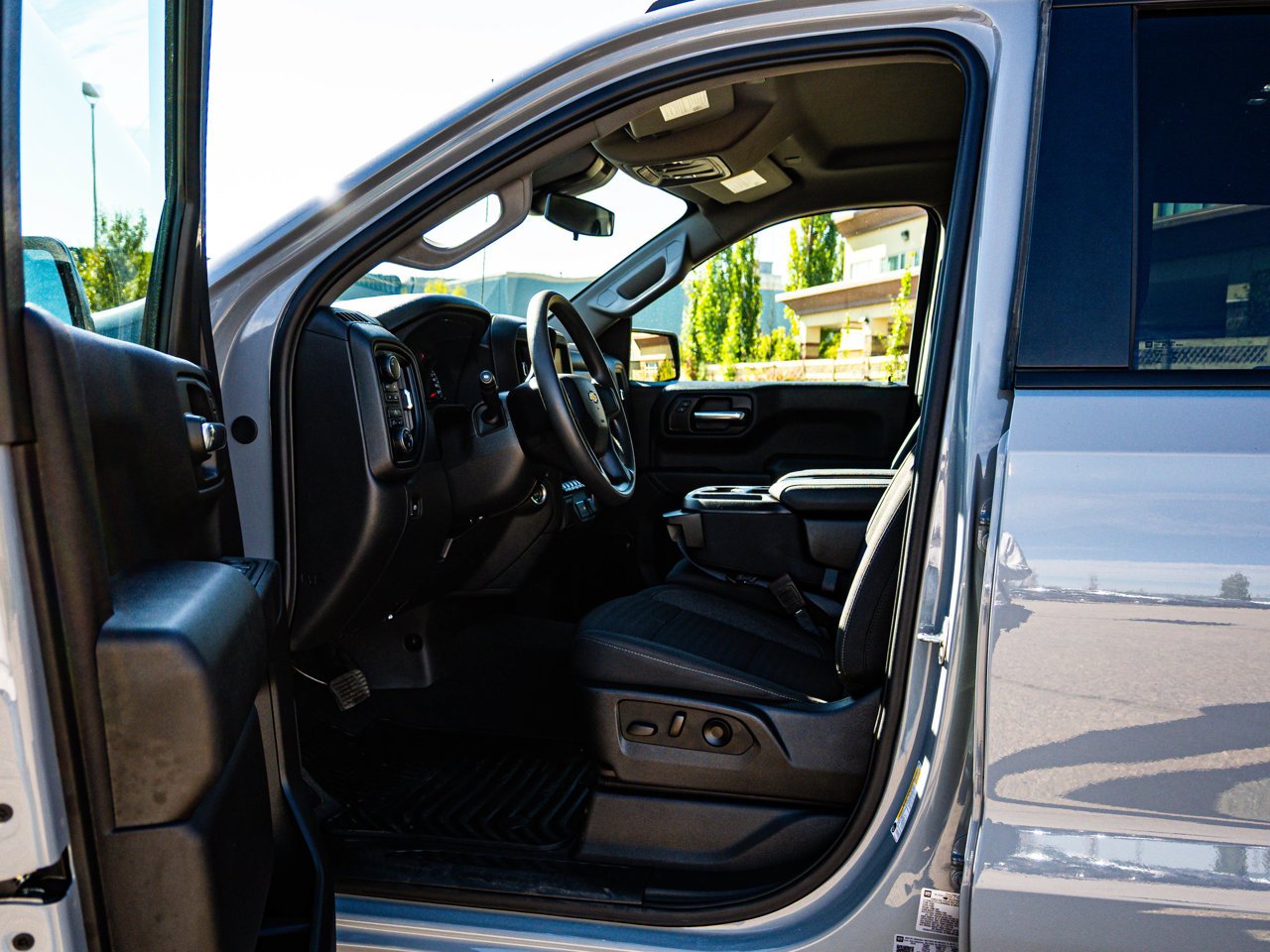 2024 Chevrolet Silverado 1500 4WD Crew Cab 147 Custom Grey Sherwood Park - photo #16