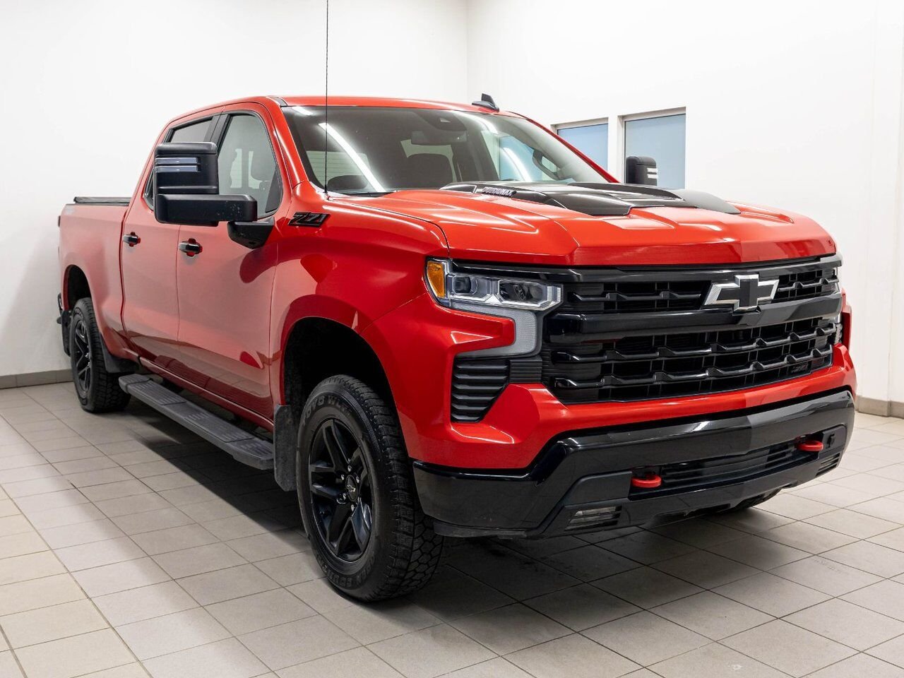 Chevrolet Silverado 1500 LT TRAIL BOSS CREW 4X4 *DIESEL* BOSE *GR. REMORQ 2023 Rouge Saint-Jérôme - photo #9