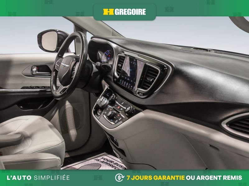 Chrysler Pacifica 2019 Noir Blainville - photo #30