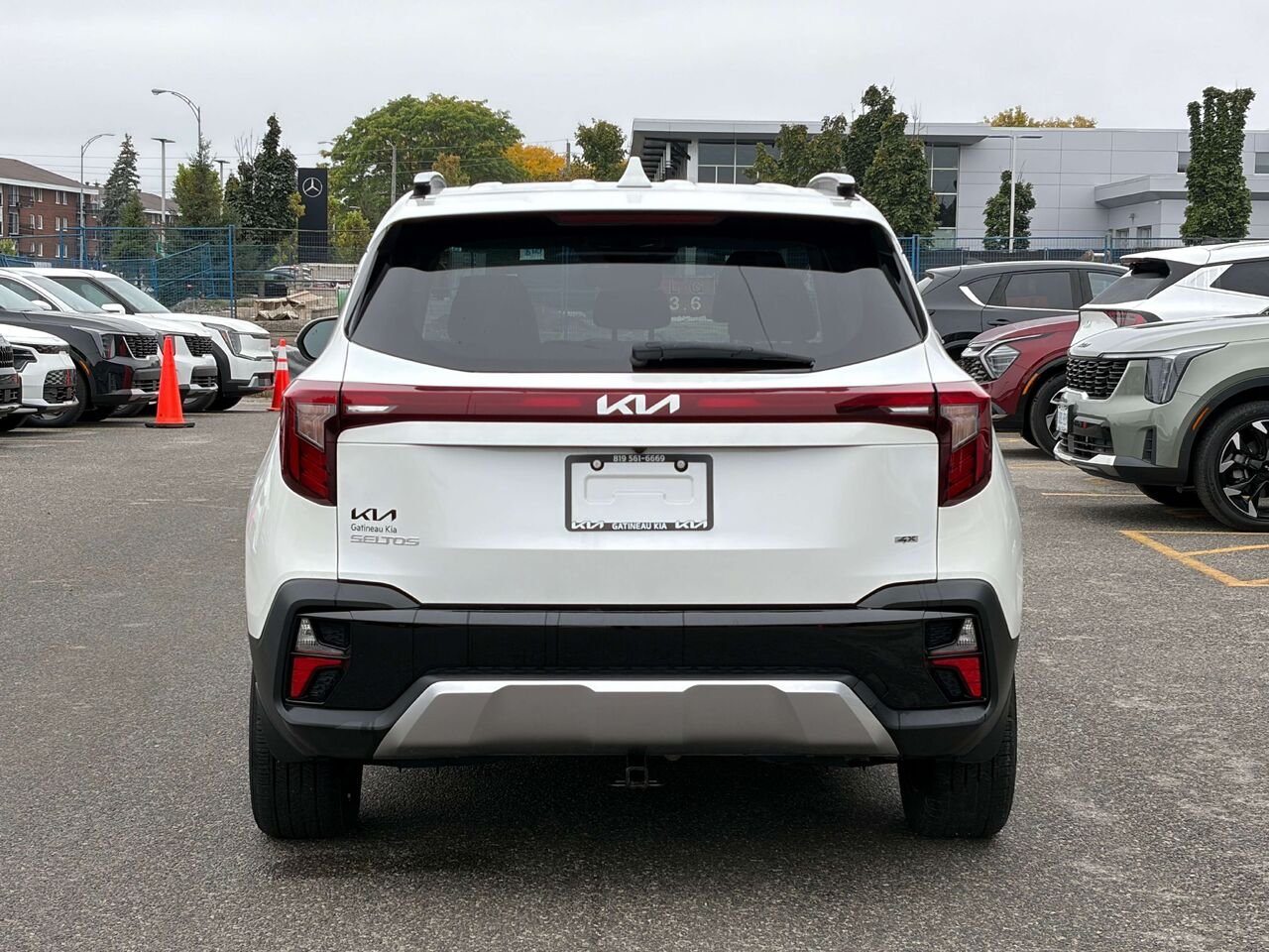 Kia Seltos 2024 Blanc Gatineau - photo #4