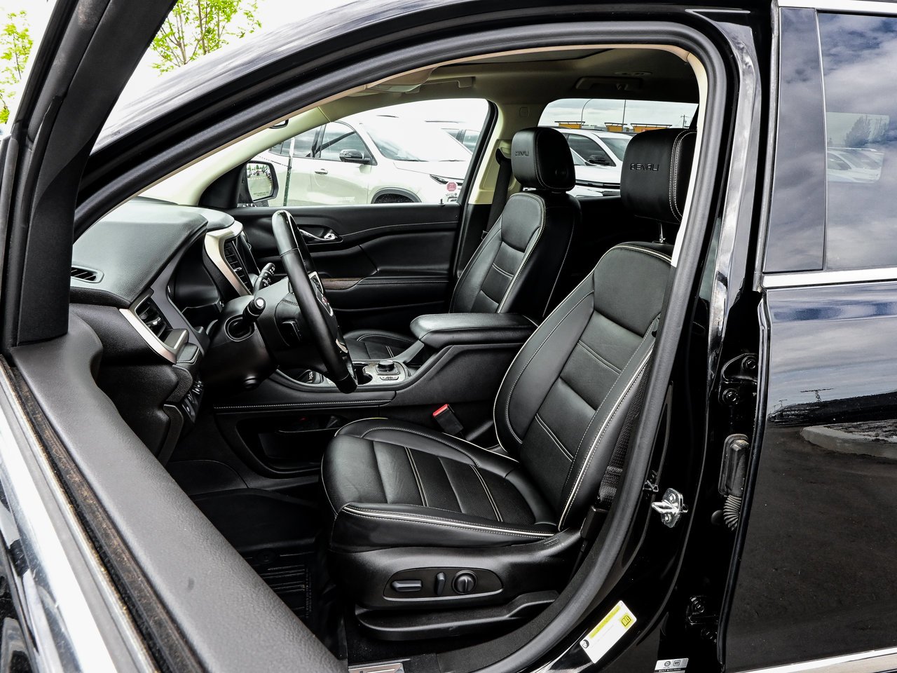 2023 GMC Acadia AWD 4dr Denali Black Sherwood Park - photo #16