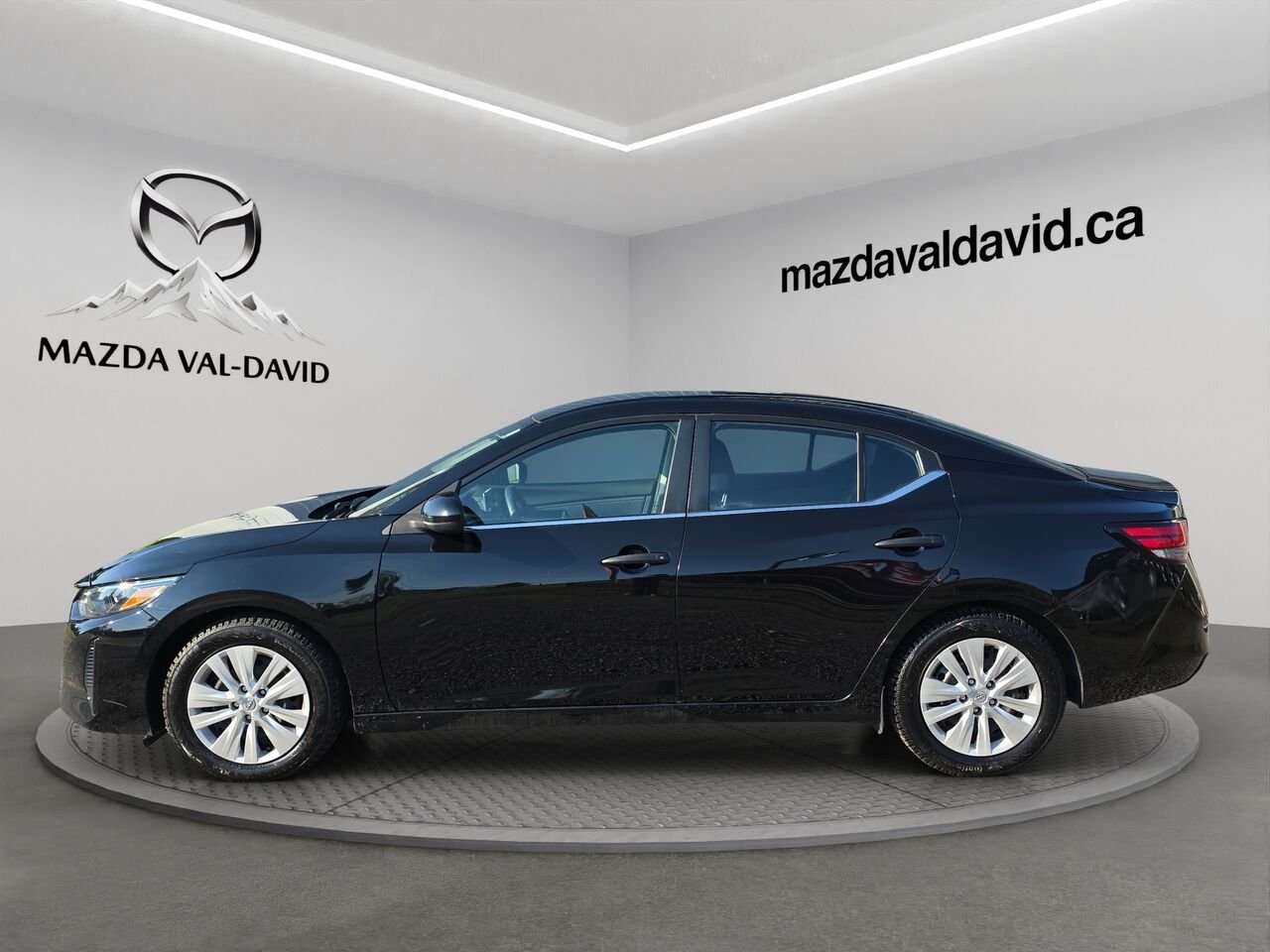 Nissan Sentra 2024 Noir Val-David - photo #1