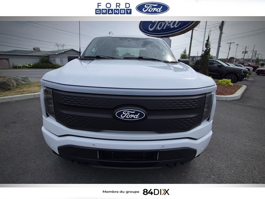 2024 Ford F-150 Lightning White