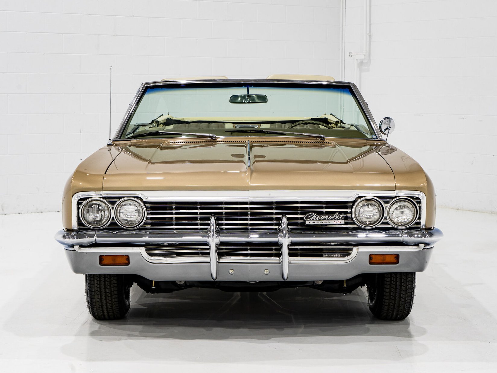 Chevrolet Impala 427 Convertible fully loaded with A/C **PRIX EN USD** 1966 Montréal - photo #3