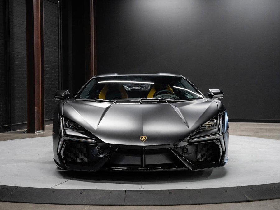 2024 Lamborghini Revuelto 2024 Black