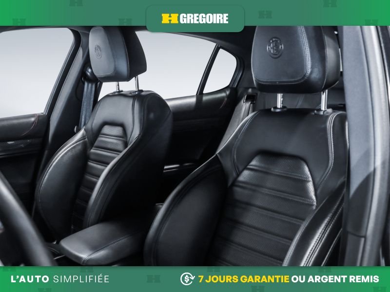 2023 Alfa Romeo Stelvio Black Saint-Eustache - photo #15