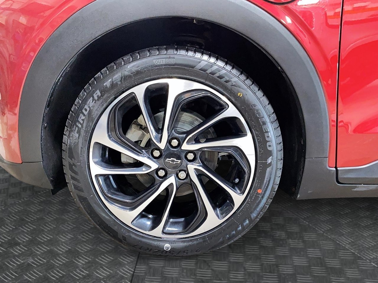 Chevrolet Bolt EUV Premier 2023 Rouge Baie-Comeau - photo #5
