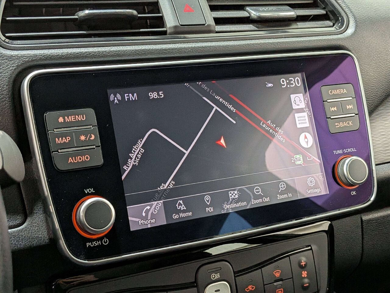 2020 Nissan LEAF SV Hatchback Black Val-David - photo #22