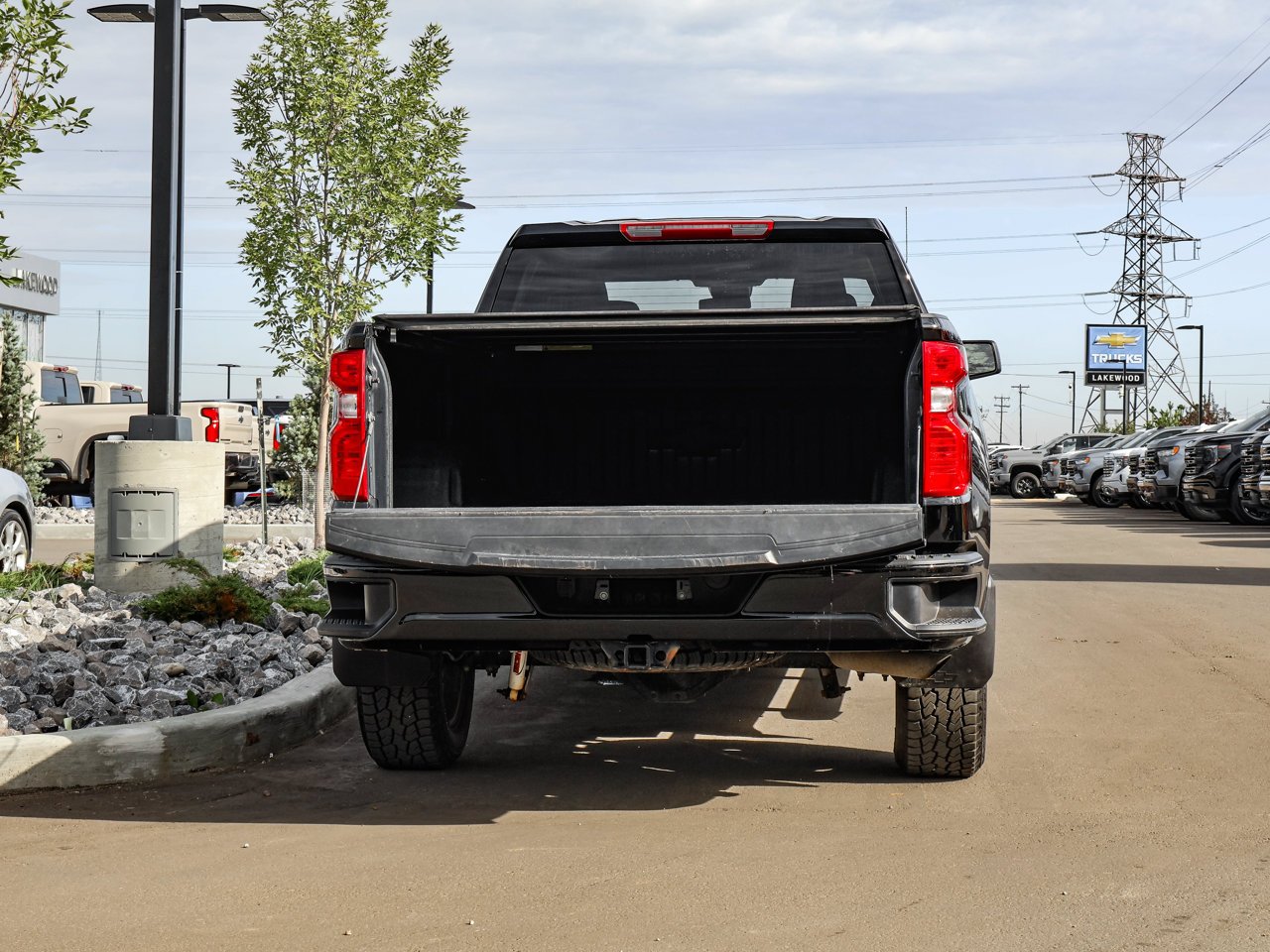 2024 Chevrolet Silverado 1500 4WD Crew Cab 157 Custom Trail Boss Black Sherwood Park - photo #8