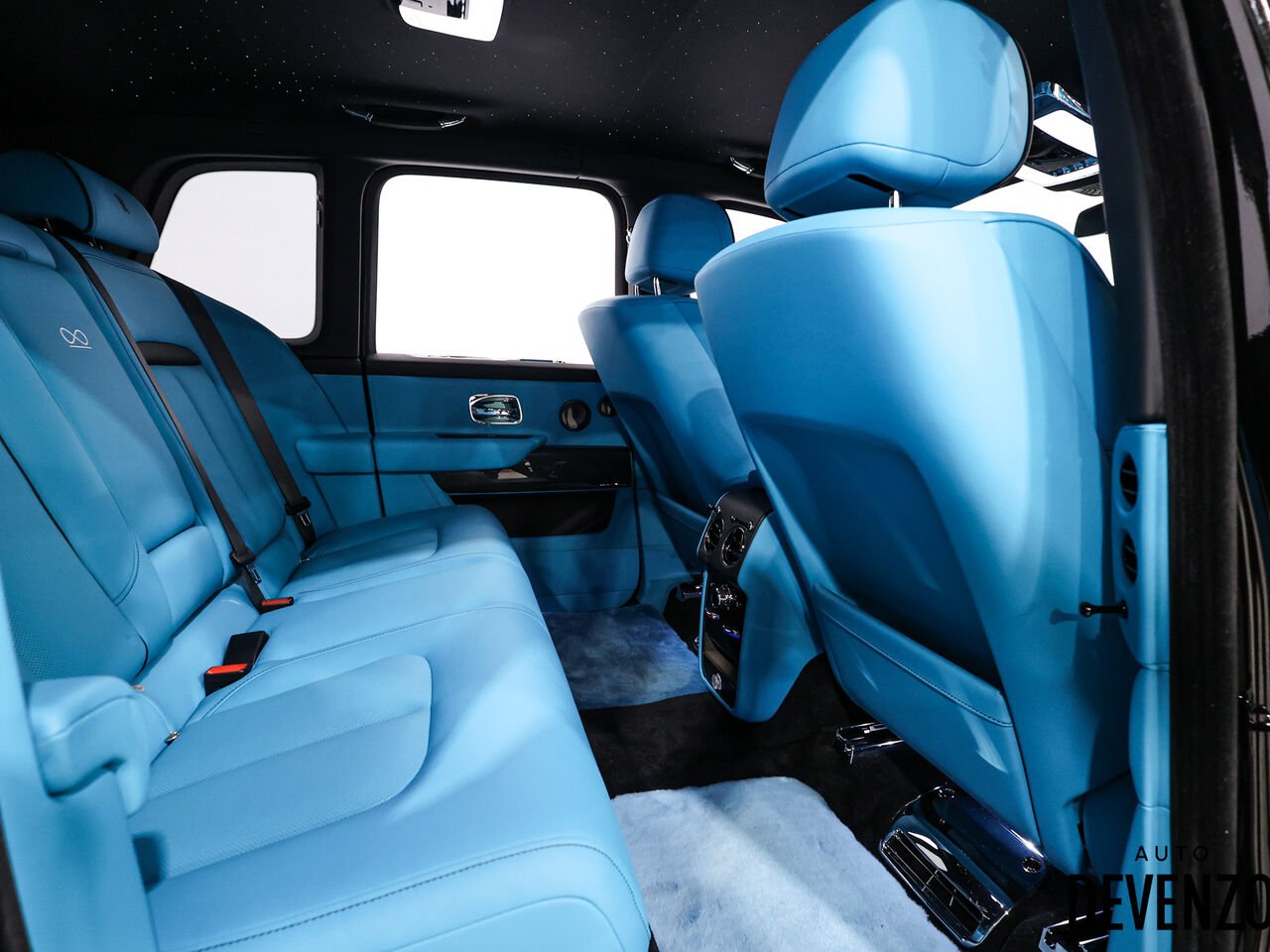 2023 Rolls-Royce Cullinan Blue Saint-Eustache - photo #13