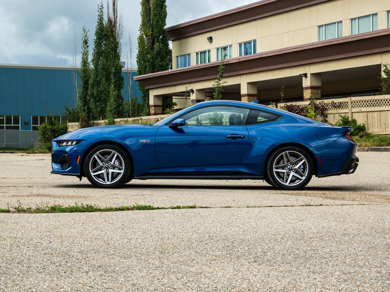 2024 Ford Mustang GT Premium Fastback Blue Sherwood Park - photo #10