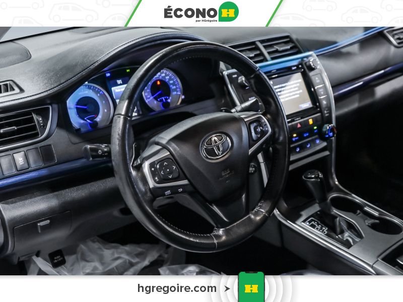 2016 Toyota Camry Blue Saint-Eustache - photo #9