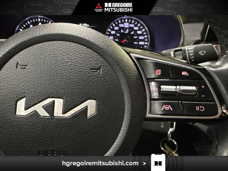 2022 Kia Forte Blue Blainville - photo #22