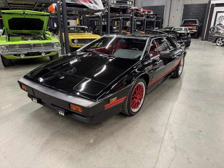 1983 Lotus Turbo Esprit | One Owner | Blaupunkt Sound System | 5 Speed Manual | Series 3 Wheels