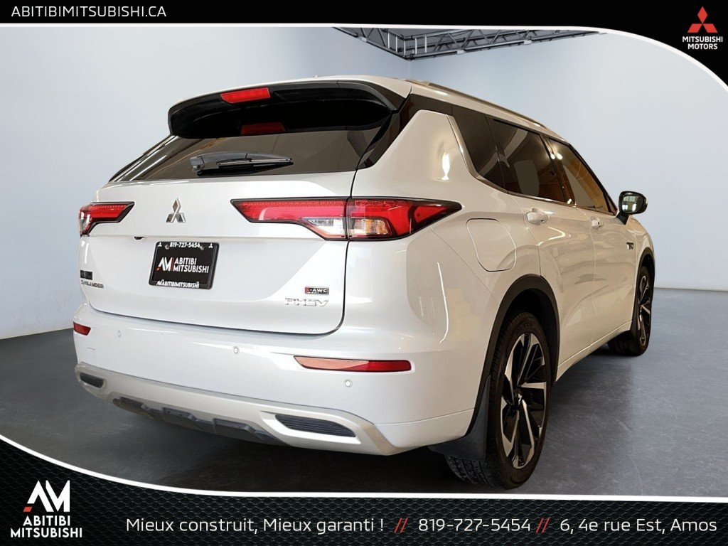 2023 Mitsubishi Outlander Plug-In Hybrid White Amos - photo #6