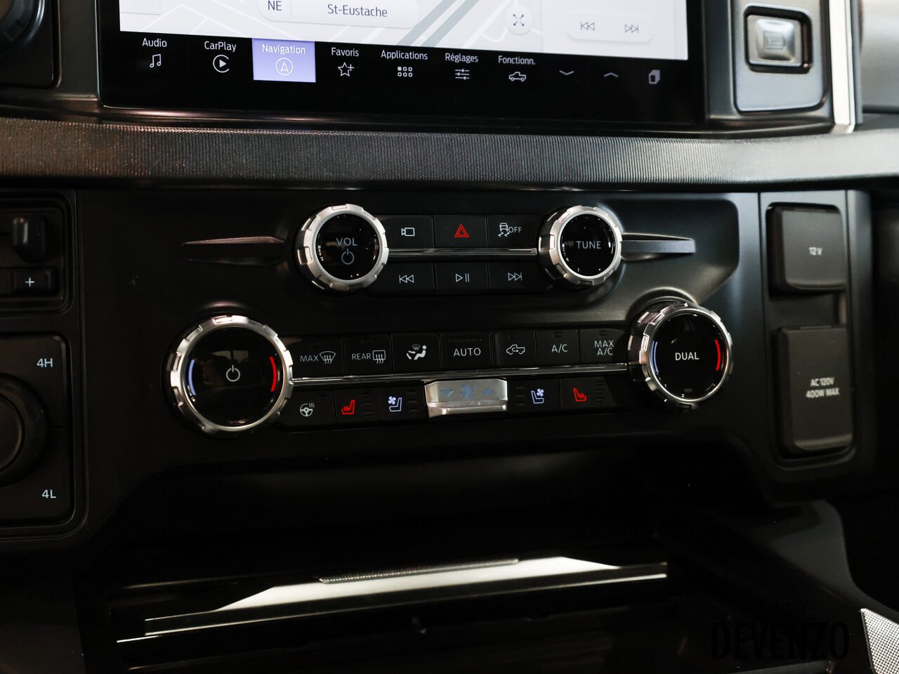 2026 Ford Super Duty F-250 SRW Blue Saint-Eustache - photo #18