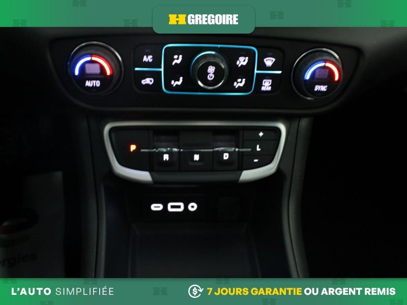 2024 GMC Terrain Black Laval - photo #20