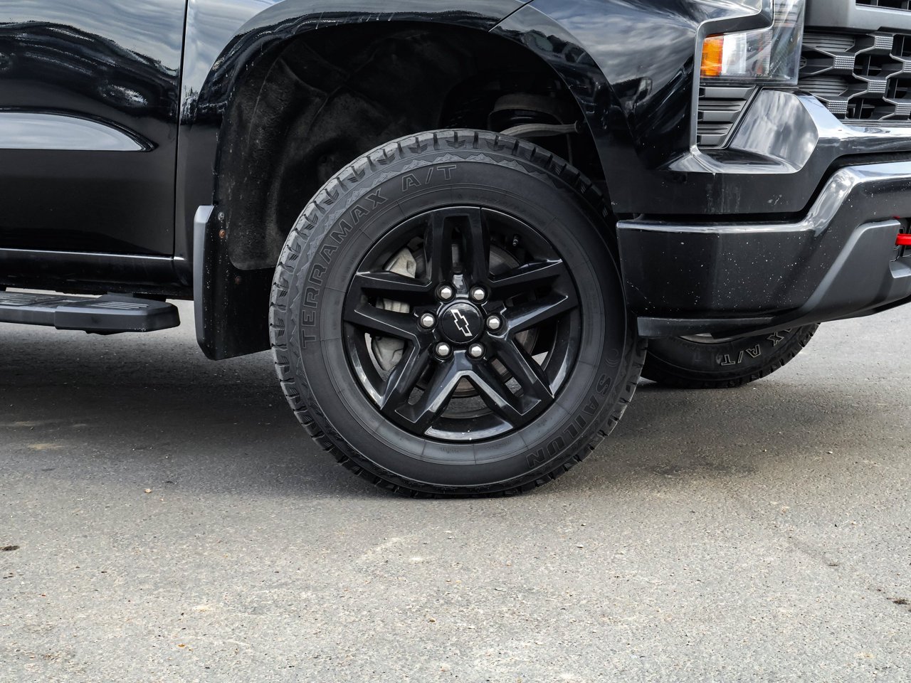 2024 Chevrolet Silverado 1500 4WD Crew Cab 157 Custom Trail Boss Black Sherwood Park - photo #10